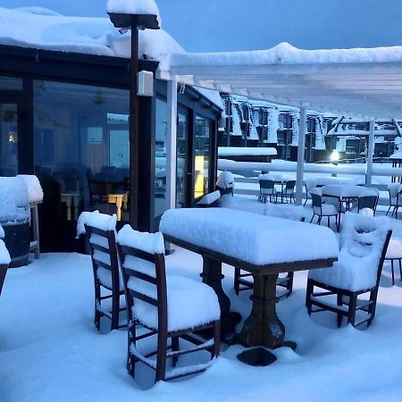 ピーラLa Finestra Sulla Montagna - The Window On The Mountainアパートメント エクステリア 写真