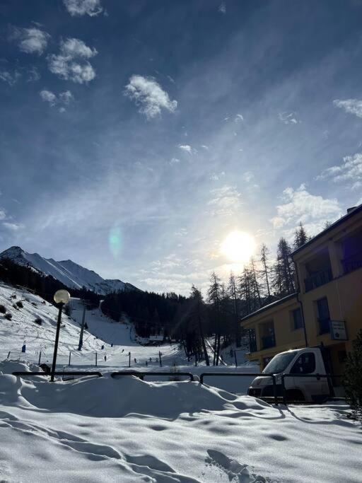 ピーラLa Finestra Sulla Montagna - The Window On The Mountainアパートメント エクステリア 写真