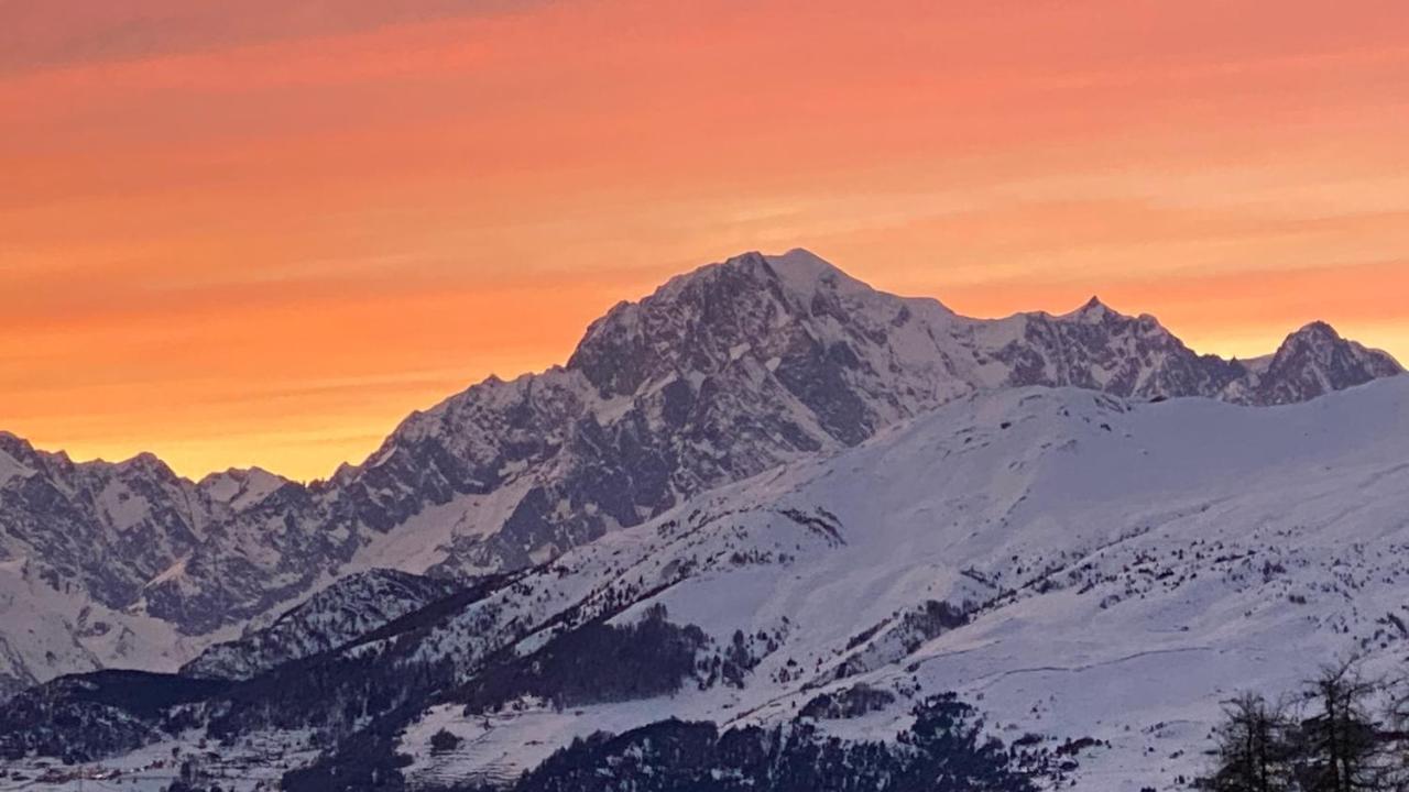ピーラLa Finestra Sulla Montagna - The Window On The Mountainアパートメント エクステリア 写真