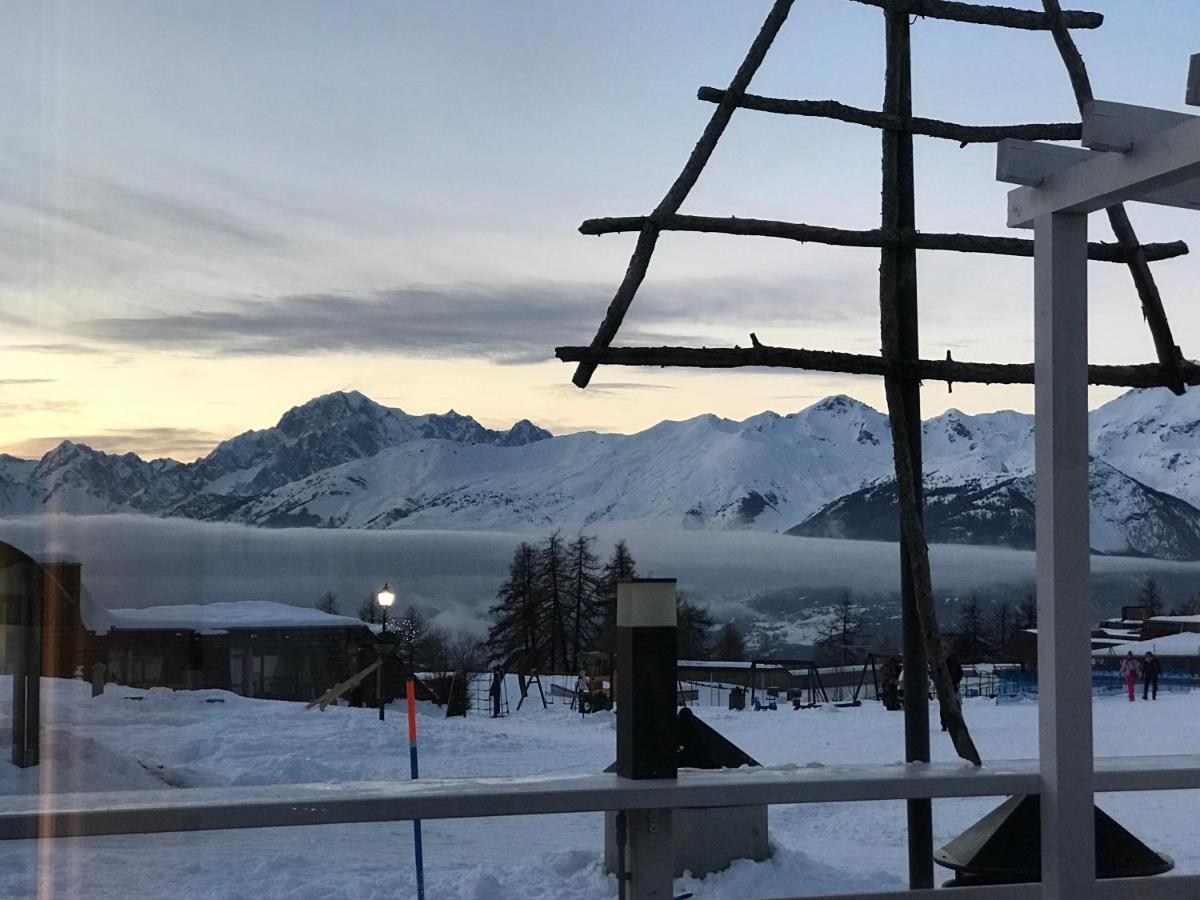 ピーラLa Finestra Sulla Montagna - The Window On The Mountainアパートメント エクステリア 写真
